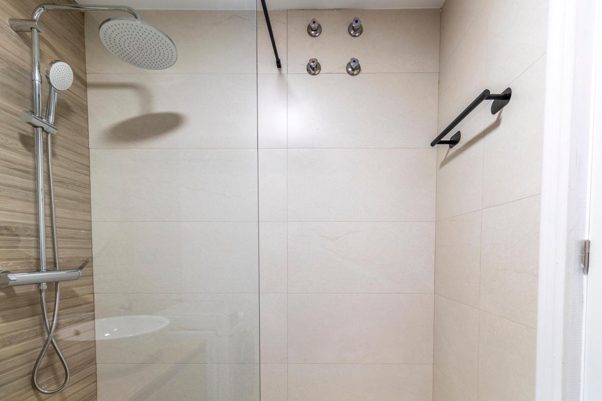 Rentitspain Moderno Apartamento Calaverde Frente Al Mar 살로브레나 외부 사진