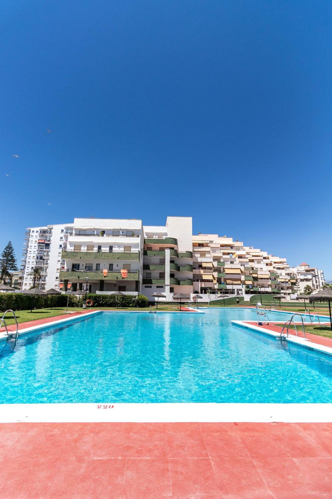 Rentitspain Moderno Apartamento Calaverde Frente Al Mar 살로브레나 외부 사진